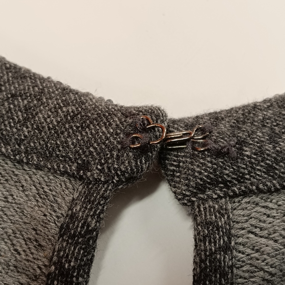 Neiman Marcus Luxury Essentials Cotton & Cashmere French Terry Top Rhinestones - Picture 8 of 14